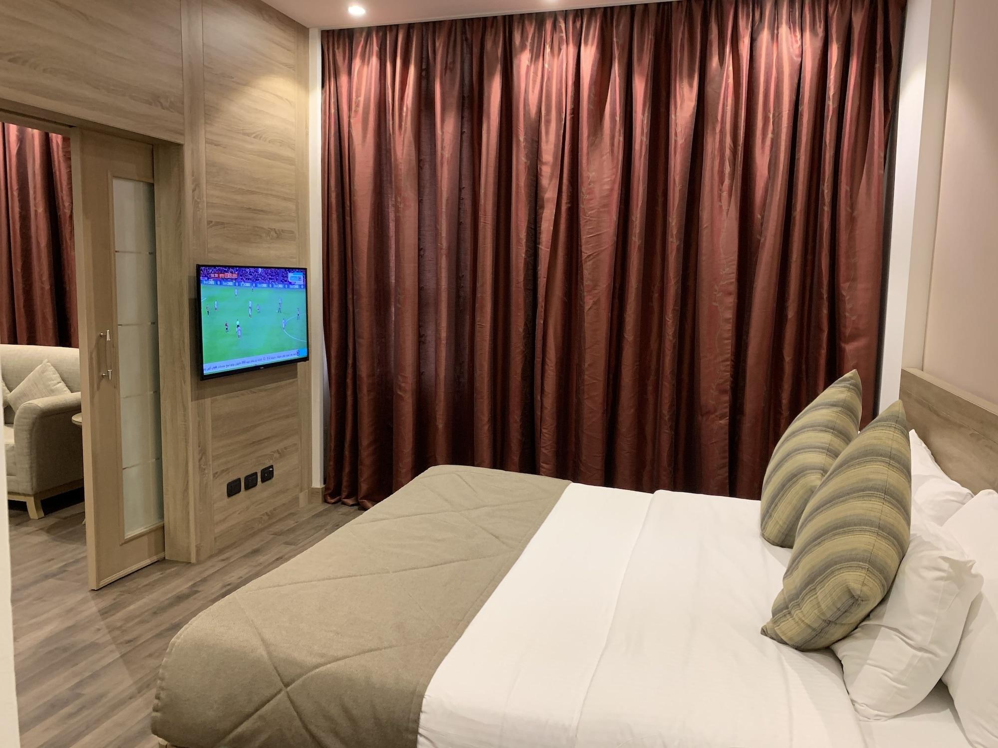 칼톤 엘 모이베드 호텔 담맘 외부 사진 A bedroom in the hotel