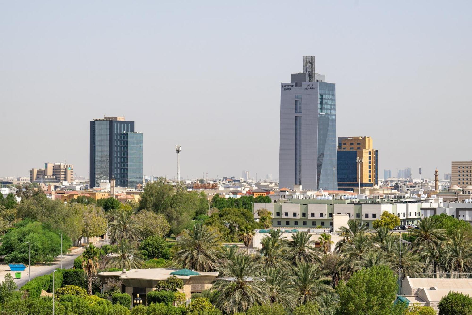칼톤 엘 모이베드 호텔 담맘 외부 사진 Riyadh skyline
