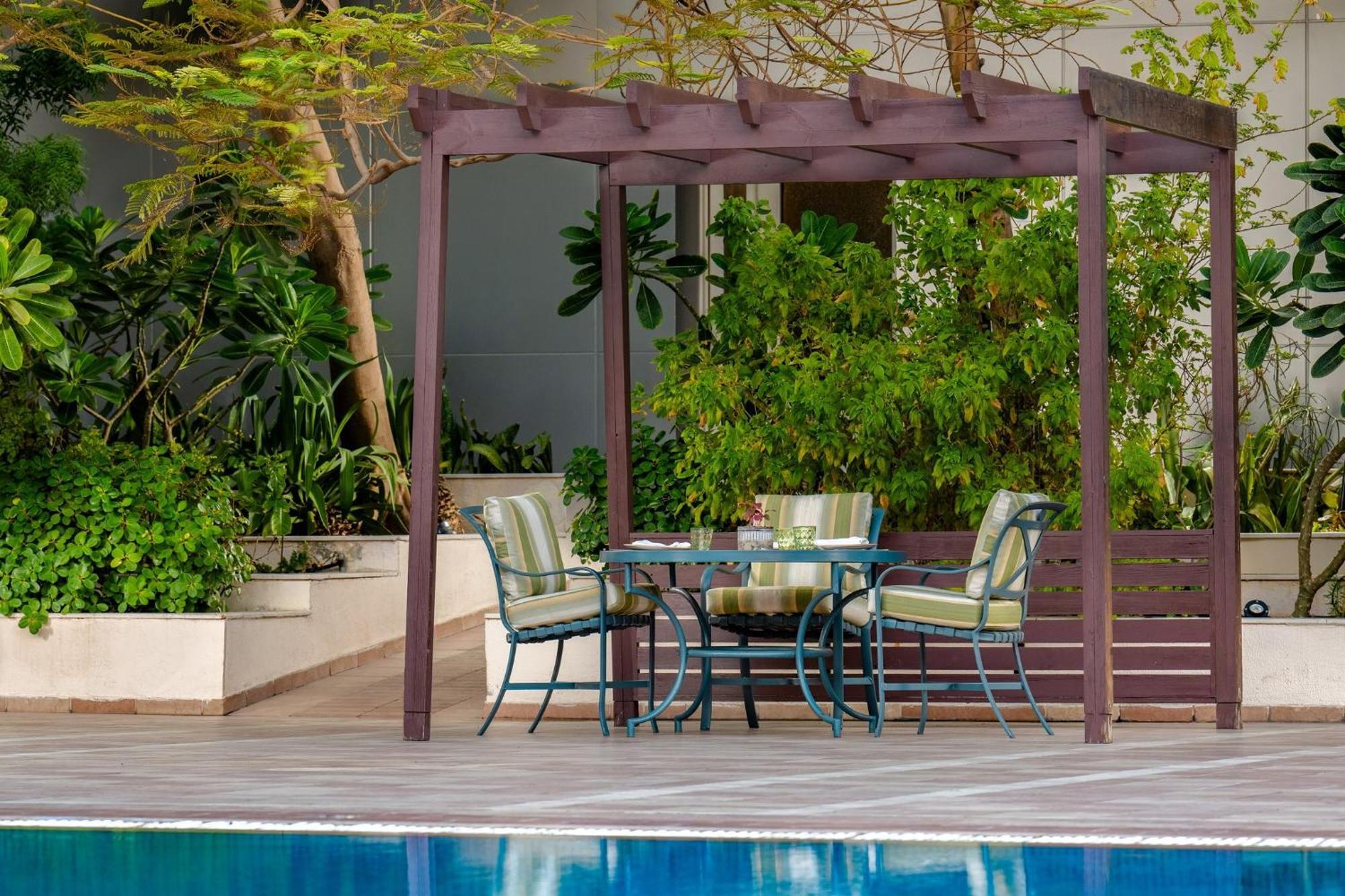 칼톤 엘 모이베드 호텔 담맘 외부 사진 Pergola